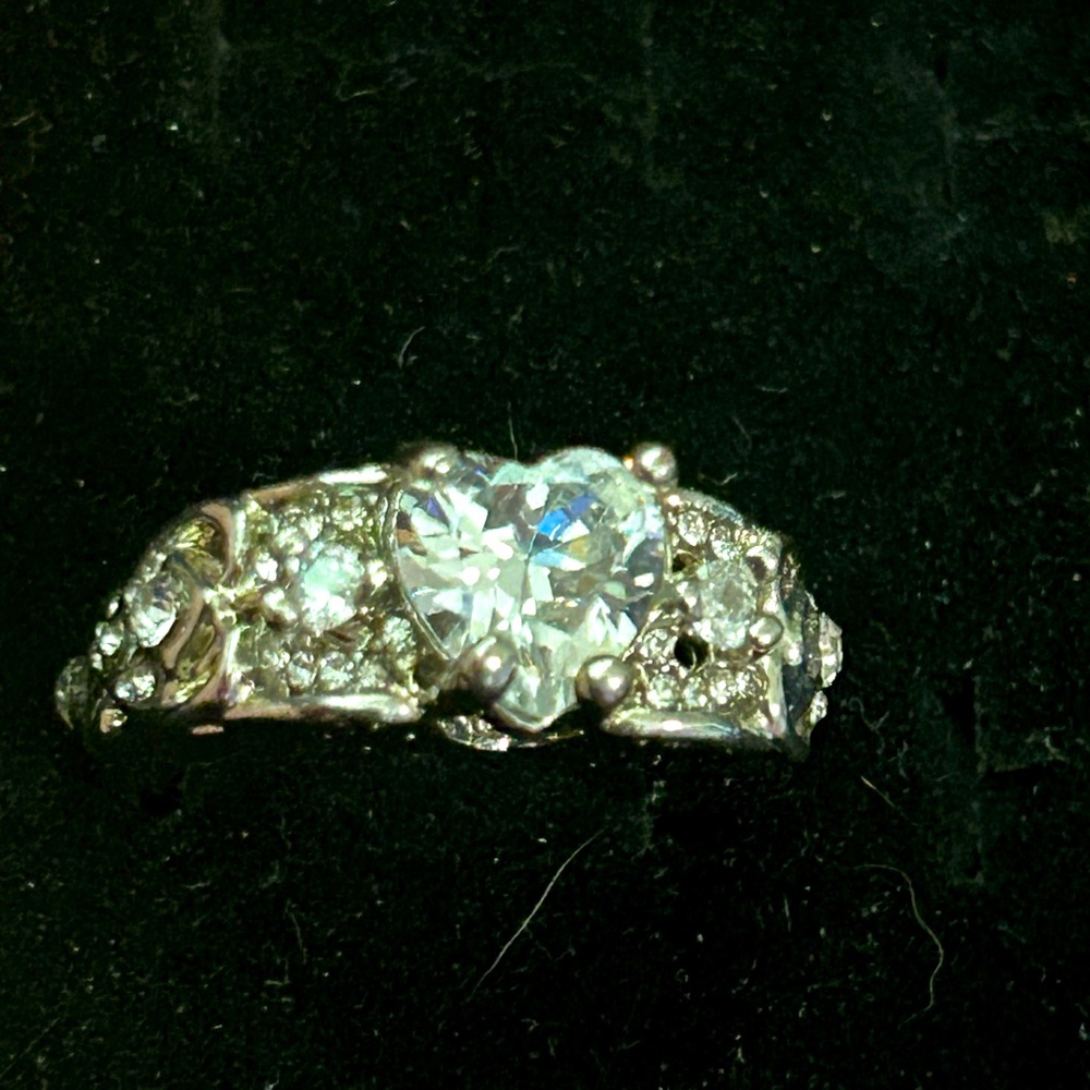 Heart-Shaped Stone Silver Ring